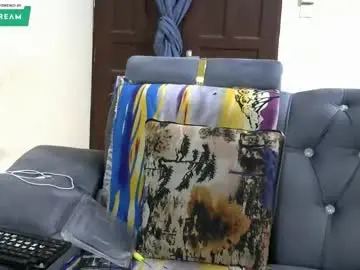 Chaturbate Live Sex Cam of delliciouscandy39