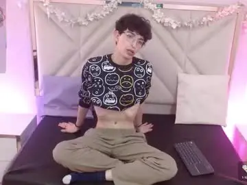 Chaturbate Live Sex of kai_tay1