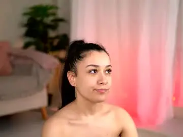 Chaturbate Live Sex Cam of laracullen