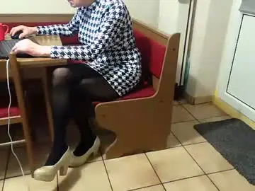 Chaturbate Live Sex Cam of bernadetanylon