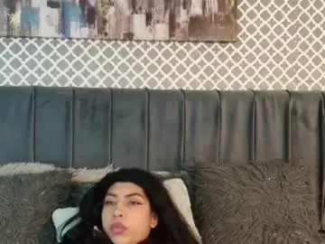 Chaturbate Live Sex Cam of cassie_bloom
