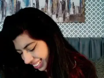 Chaturbate Live Sex Cam of cassie_bloom
