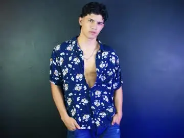 Chaturbate Best live sex cam show of guts_x