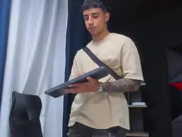 Chaturbate Adult Video Chat of jaze_bradley