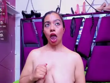 Chaturbate Live Porn of asshley_sky