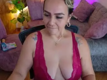 Chaturbate Free Porn Cam of aunty_milf