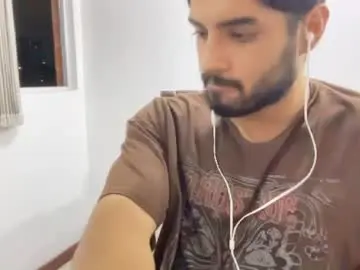 Chaturbate Live Sex Cam of bdever7