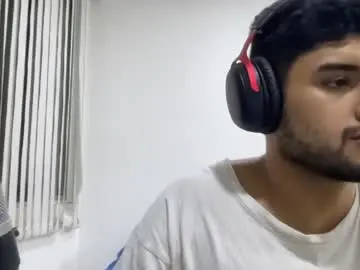 Chaturbate Live Sex Cam of bdever7