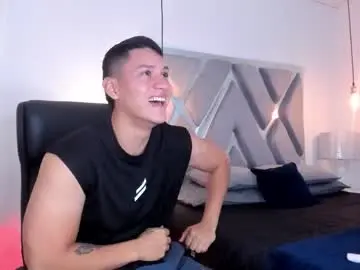 Chaturbate Best live sex cam show of chris_diamonnd