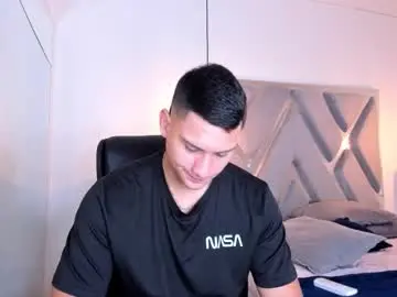 Chaturbate Adult Webcam of chris_diamonnd