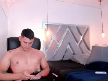 Chaturbate Free Live Porn of chris_diamonnd