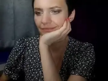 Chaturbate Watch Live Sex Cams of hotmamaqueen234