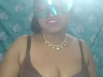 Chaturbate Live Sex Cam of sophia_indian