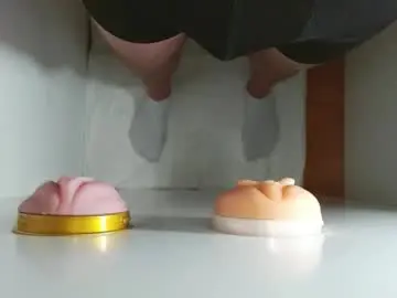 Chaturbate Live Sex Cam of pude90