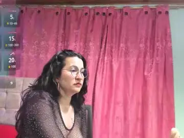 Chaturbate Live Sex Cam of talia_mystic