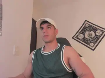 Chaturbate Live Sex Cam of zamir_scott