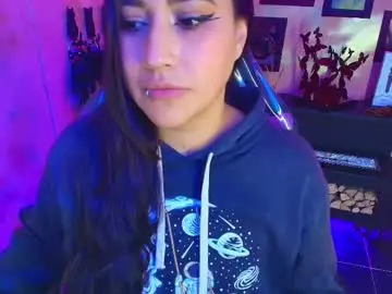 Chaturbate Nude Webcam of cherryy_bombshelll