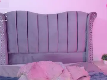 Chaturbate Adult Video Chat of melody_toy