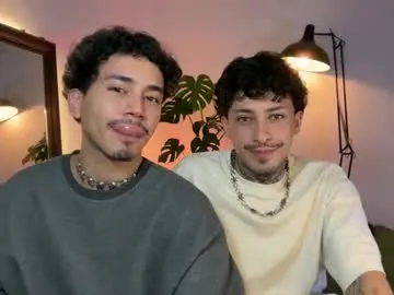 Chaturbate Live Porn of noah_and_steven