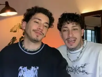 Chaturbate Live Porn of noah_and_steven
