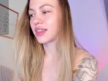 Chaturbate Live Sex Cam of damn_cutie