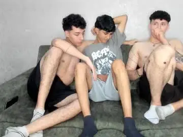 Chaturbate Live Sex Cam of pelusos_mens