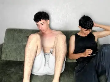 Chaturbate Live Sex Cam of pelusos_mens