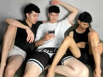 Chaturbate Free Porn Cam of pelusos_mens