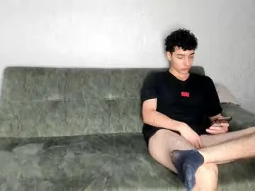 Chaturbate Free Porn Cam of pelusos_mens