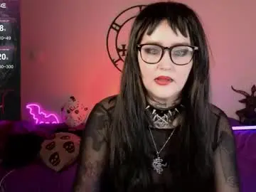 Chaturbate Nude Webcam of emmybrightj_