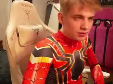 Chaturbate Free Porn Cam of holiday_boys