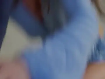 Chaturbate Live Sex Cam of lilyroselyn