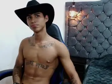 Chaturbate Live Sex of luka_big18