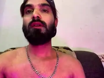 Chaturbate Free Porn Cam of cloudy_cum_sawllow_boy