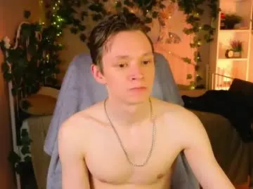 Chaturbate Live Sex Cam of meverik_oushen