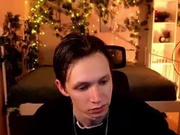 Chaturbate Adult Webcams of meverik_oushen