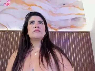 Chaturbate Live Sex Cam of roxie_ns