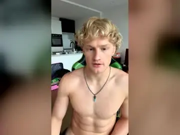 Chaturbate Sex Chat of thatbl0ndeboyx