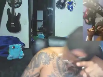 Chaturbate Free Porn Cam of mrgoldenboy777