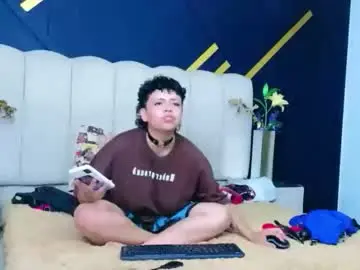 Chaturbate Live Sex Cam of nikievanz