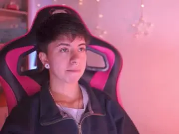 Chaturbate Adult Webcam of tommy_blue1