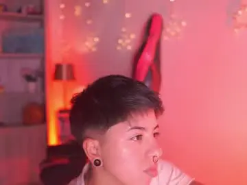 Chaturbate Adult Video Chat of tommy_blue1