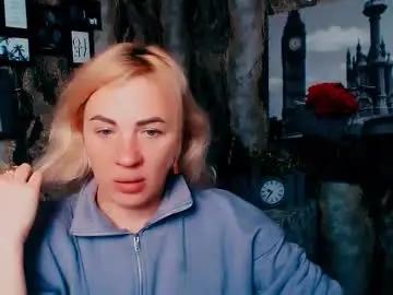 Chaturbate Sex Chat of alinafrey_