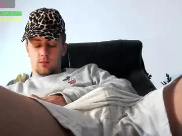 Chaturbate Best live sex cam show of brell_line