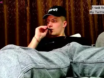 Chaturbate Nude Webcam of brell_line