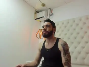 Chaturbate Live Sex Cam of jean_lewis2