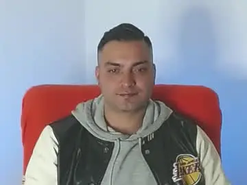 Chaturbate Watch Live Sex Cams of robert_leroy