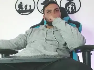 Chaturbate Live Sex of robert_leroy