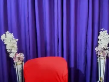 Chaturbate Sex Cam of ivone_twinkle