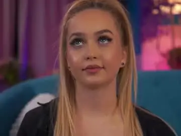 Chaturbate Watch Live Sex Cams of elyssawetxx